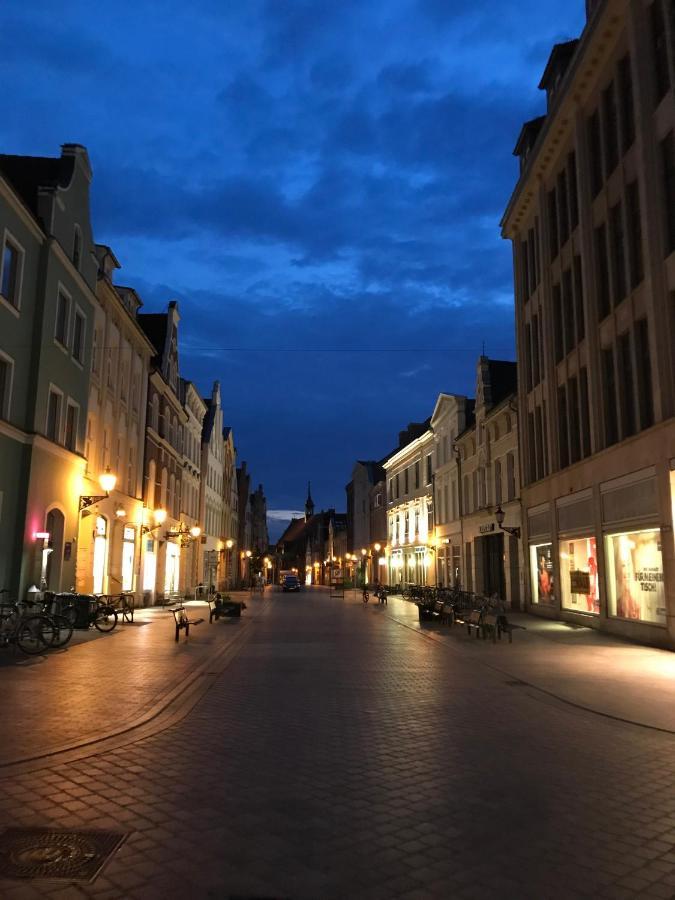 Altstadtloft Im Herzen Wismars - Abc303 By AbcWißmar エクステリア 写真