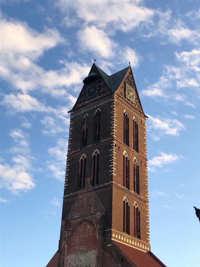 Altstadtloft Im Herzen Wismars - Abc303 By AbcWißmar エクステリア 写真